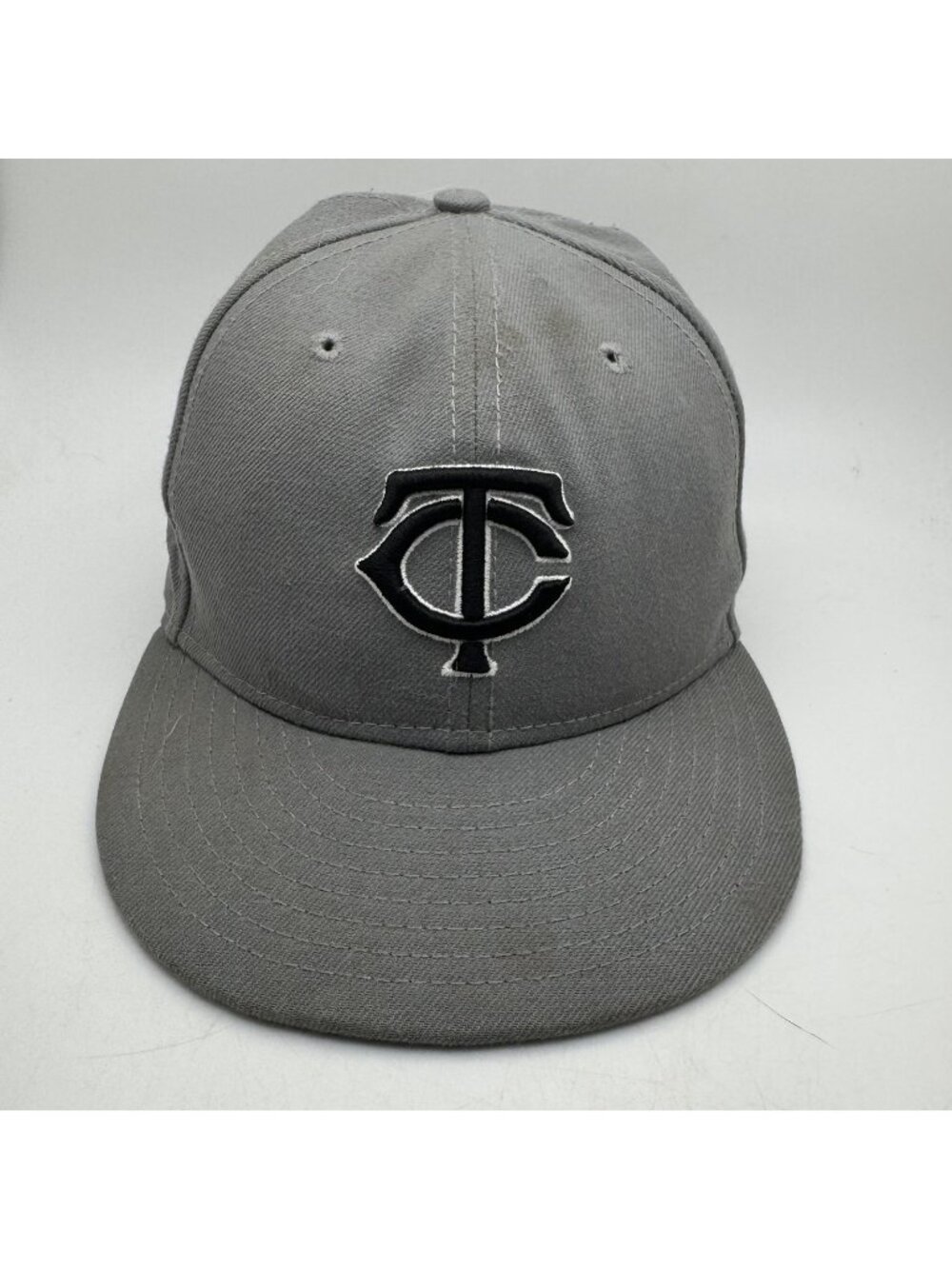 Minnesota Twins MLB Fitted Baseball Cap Hat Gray New Era 59FIFTY 6 5/8 53cm